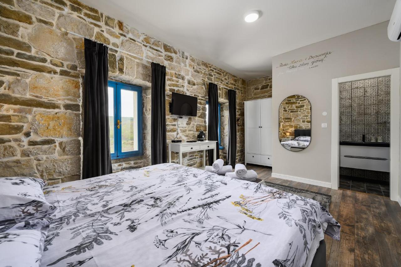 Ponte Porton Dining & Lodging 그로즈냔 외부 사진