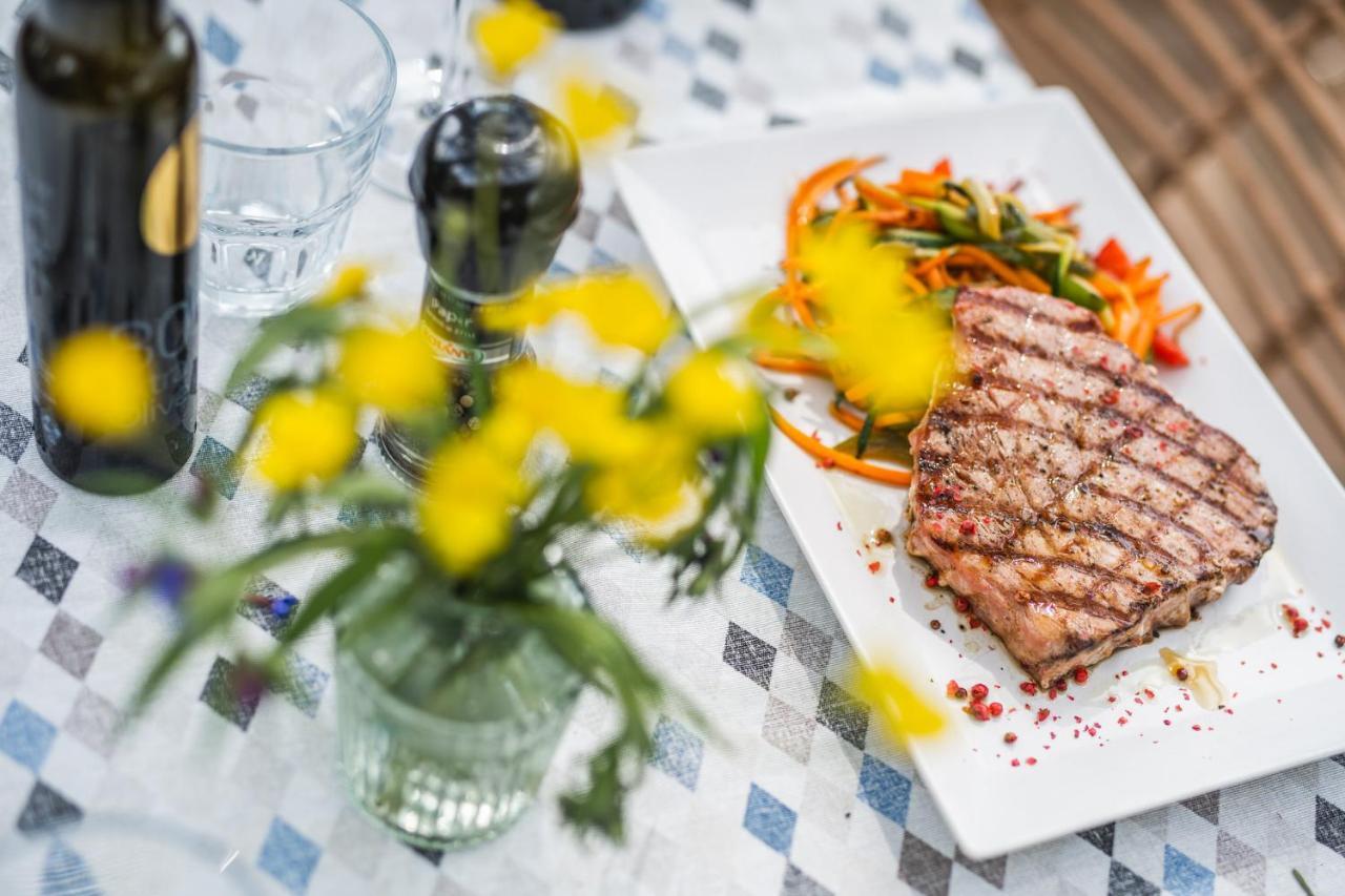 Ponte Porton Dining & Lodging 그로즈냔 외부 사진